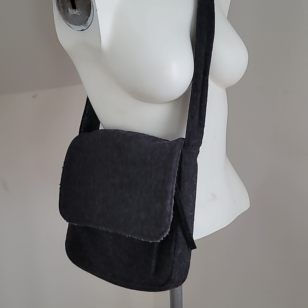 American Eagle Outfitters Gray Wool Felt Medium Crossbody Purse Shoulder Bag